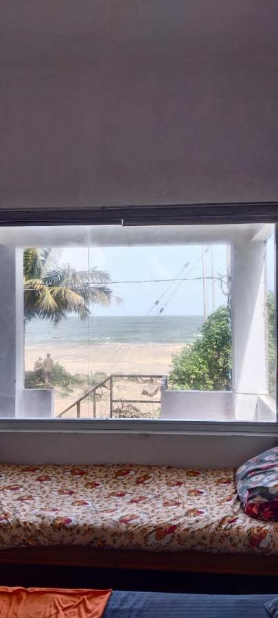 Funky Art Beach House Alappuzha Luaran gambar