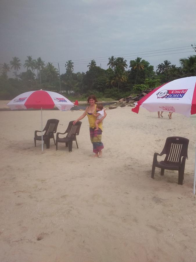 Funky Art Beach House Alappuzha Luaran gambar