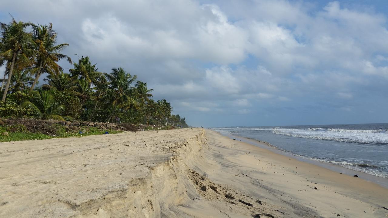 Funky Art Beach House Alappuzha Luaran gambar